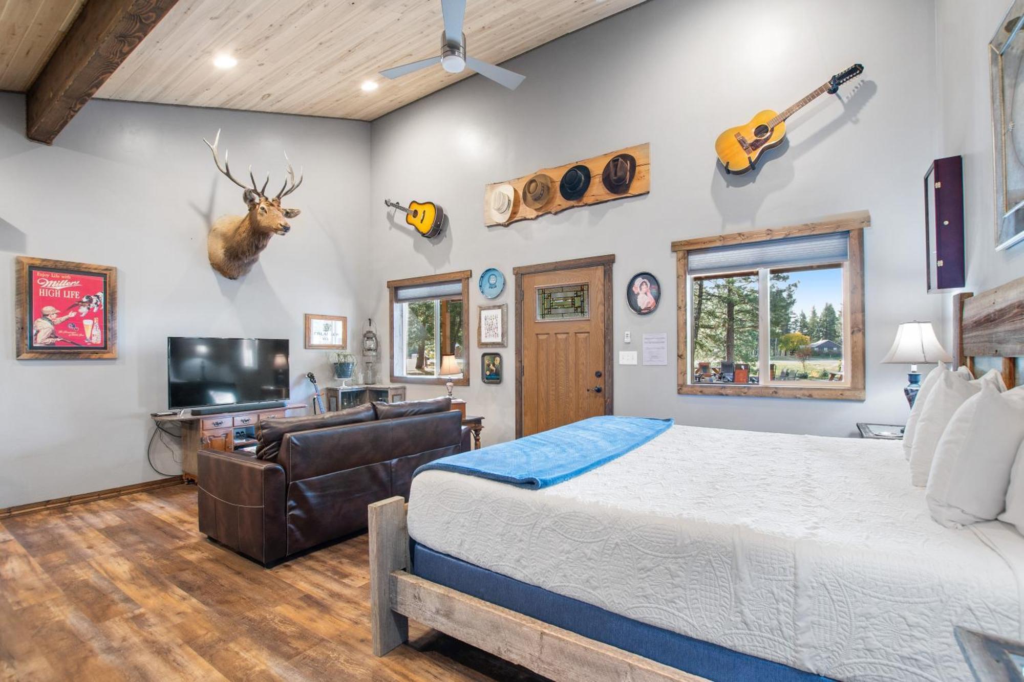 Fort Williamson Glacier Vacation Rentals Columbia Falls Exterior photo